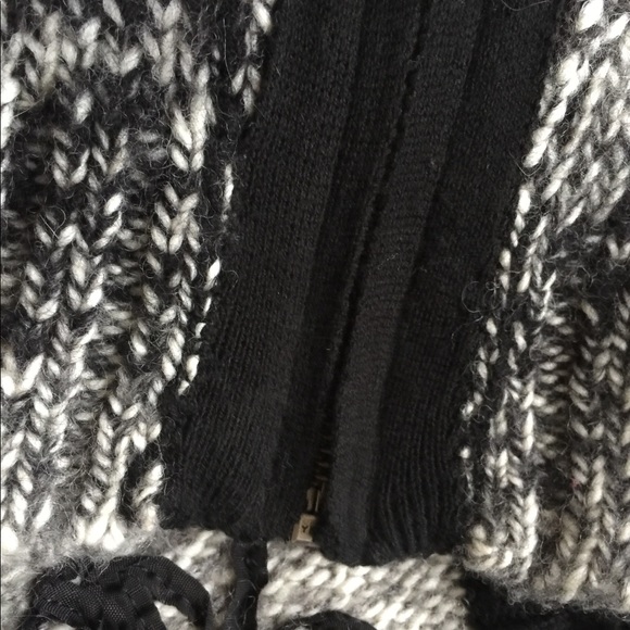 Coldwater C sweater ombré greys & soutached panels - Picture 9 of 9